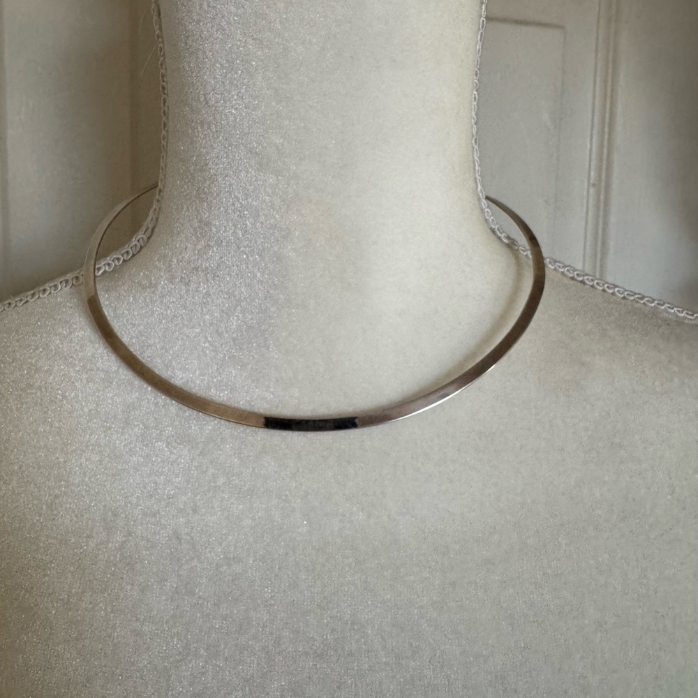 Elegant Silver Choker Necklace 925